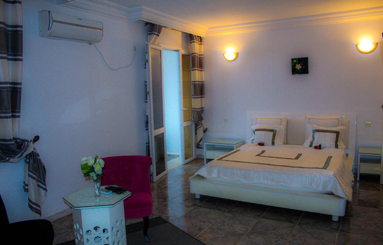 Residence Les Camelias Tabarka Buitenkant foto