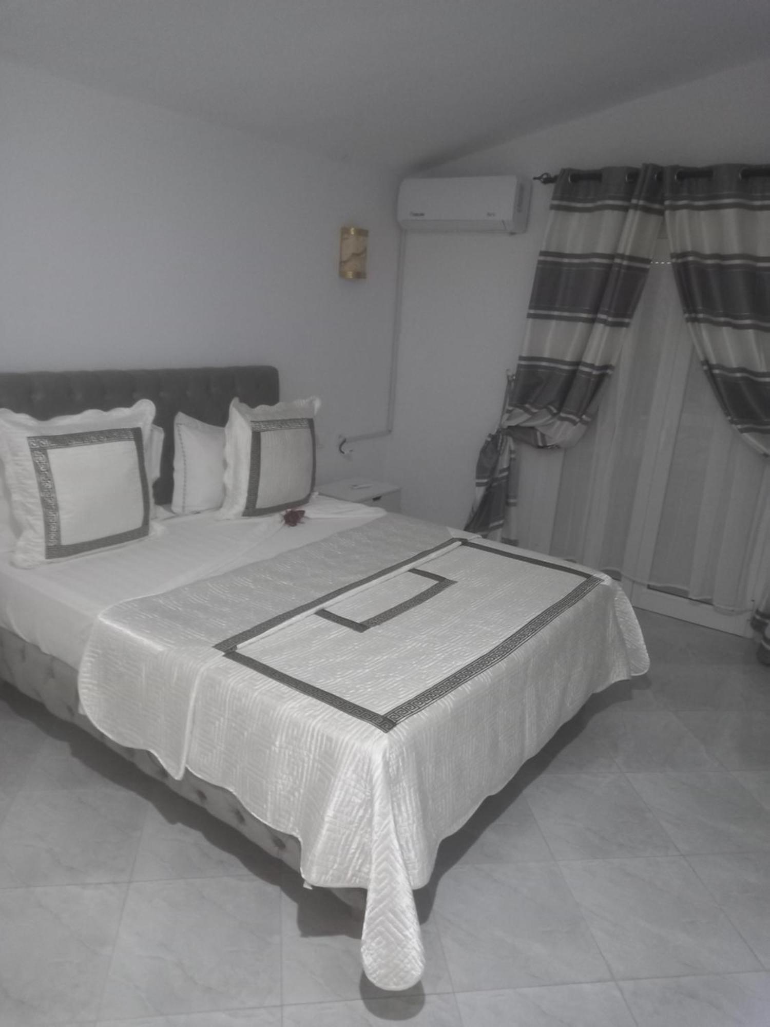 Residence Les Camelias Tabarka Buitenkant foto